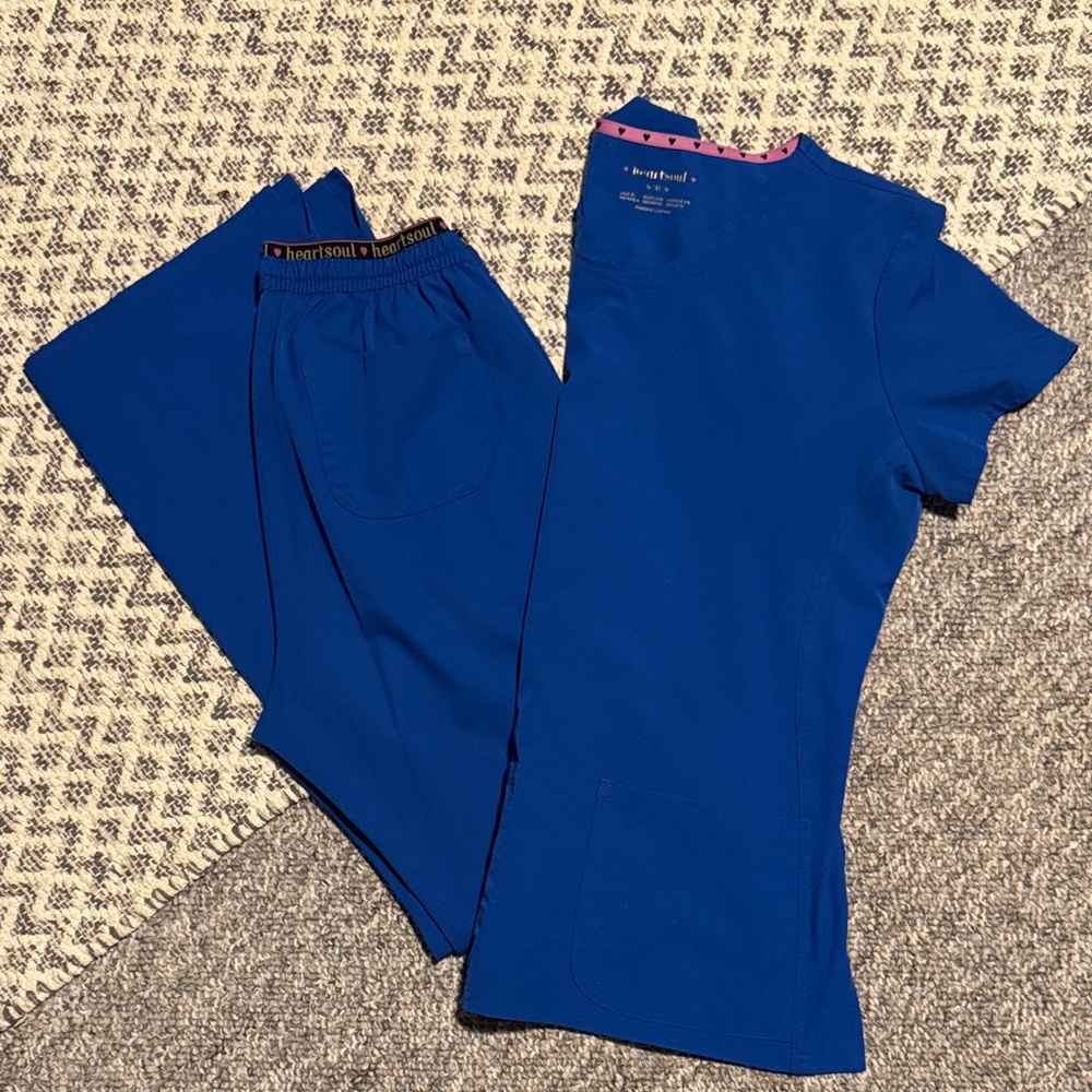 Heart Soul royal blue scrubs women’s size medium
